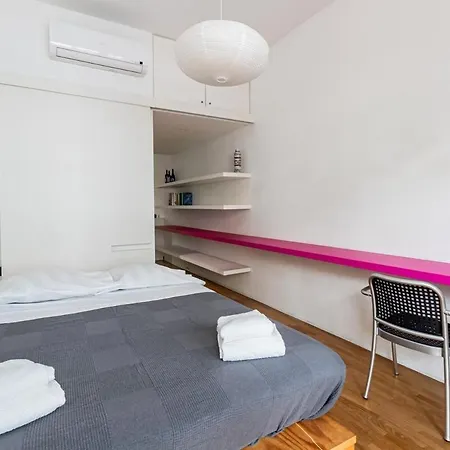 Homeby, Casa Watt شقة ميلان